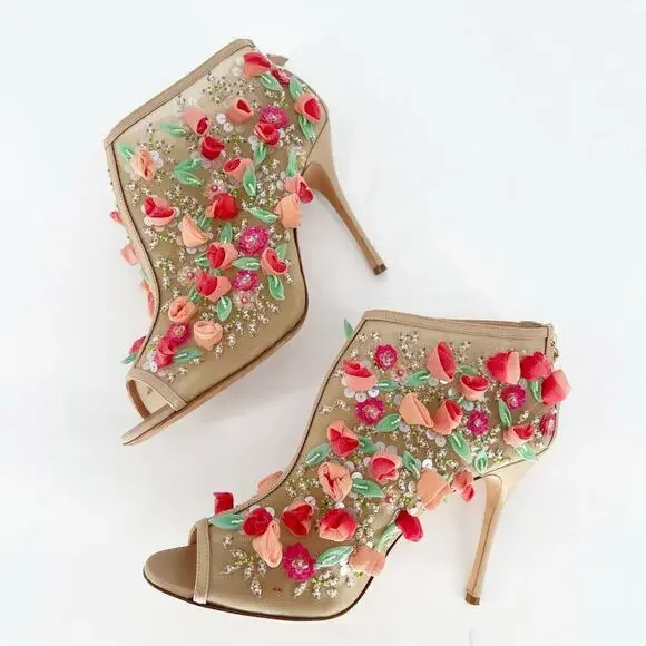 Manolo Blahnik Clizia Tan Mesh Bootie with Sequin and Floral Appliqué IT 40.5 - Picture 5 of 14
